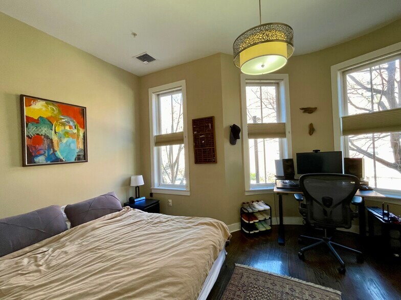 Building Photo - 410 Columbus Ave