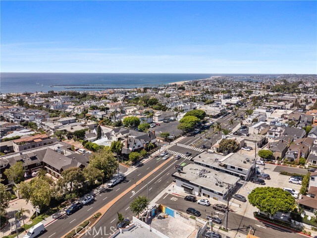Building Photo - 531 De Anza Dr