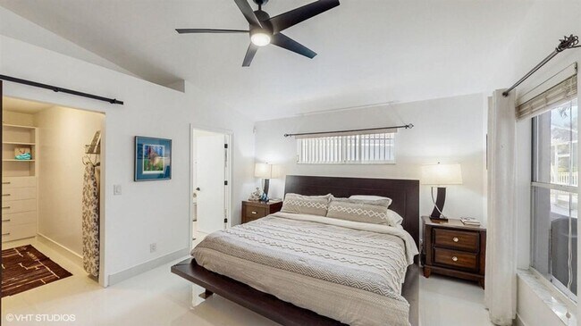 Building Photo - 2690 Linkside Dr