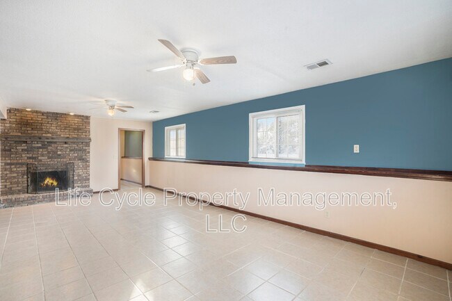 Building Photo - 10764 64th Ave