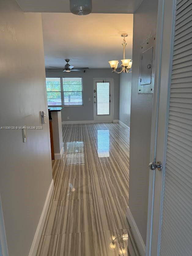 Building Photo - 306 Camden M