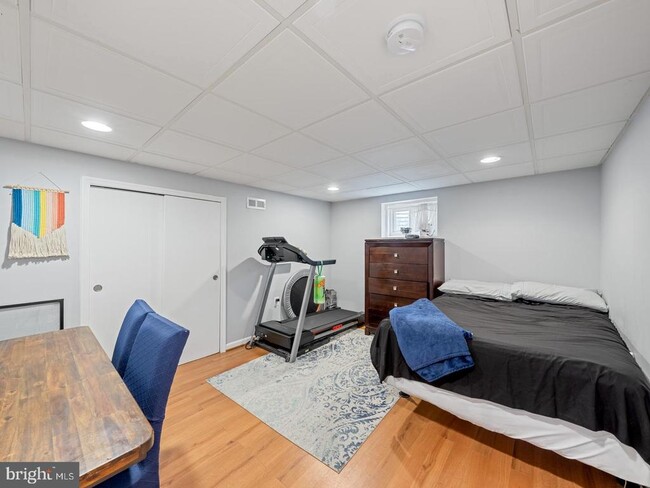 Building Photo - 8725 W Fort Foote Terrace