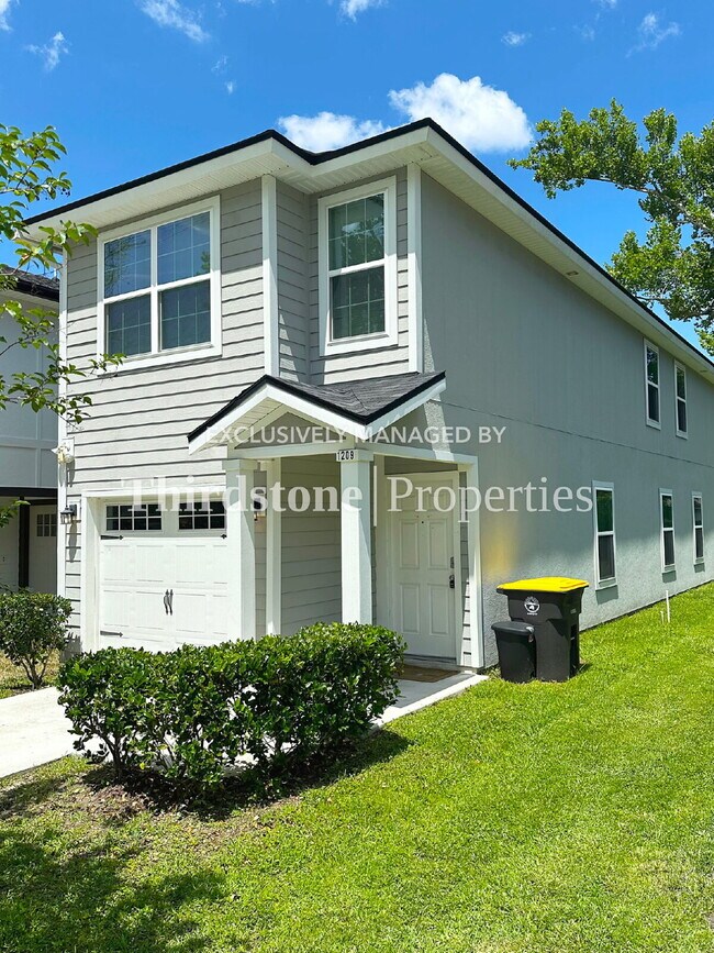 Building Photo - 1209 Neva St