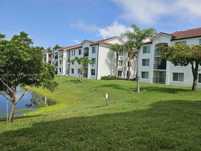 Building Photo - 207 Villa Cir