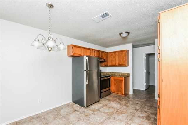 Building Photo - 1359 Lincolnshire Way