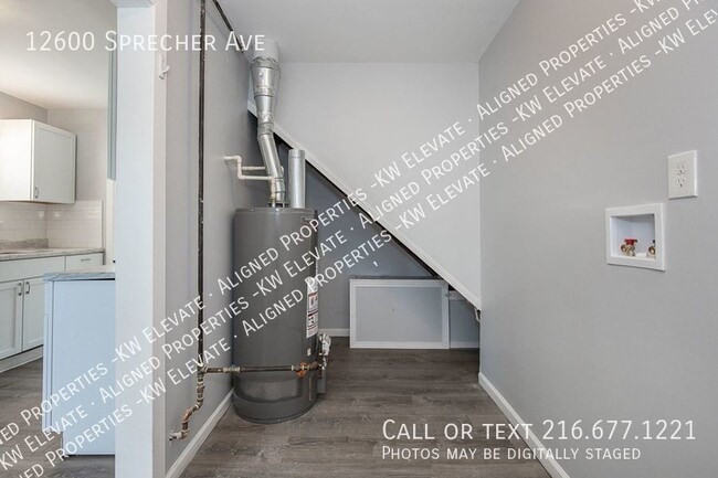 Building Photo - 12600 Sprecher Ave