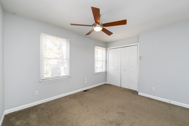 Building Photo - 510 N Poplar St