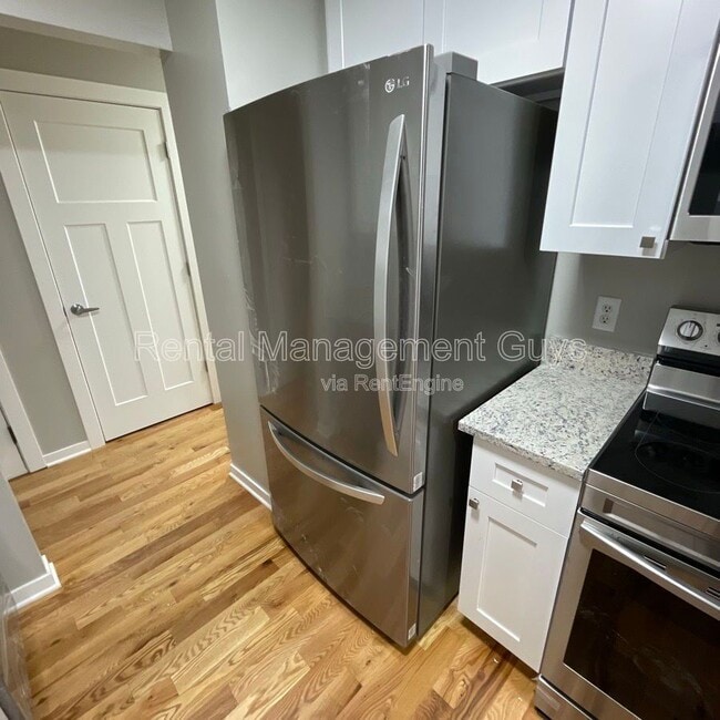 Building Photo - 8229 Halifax Ct N