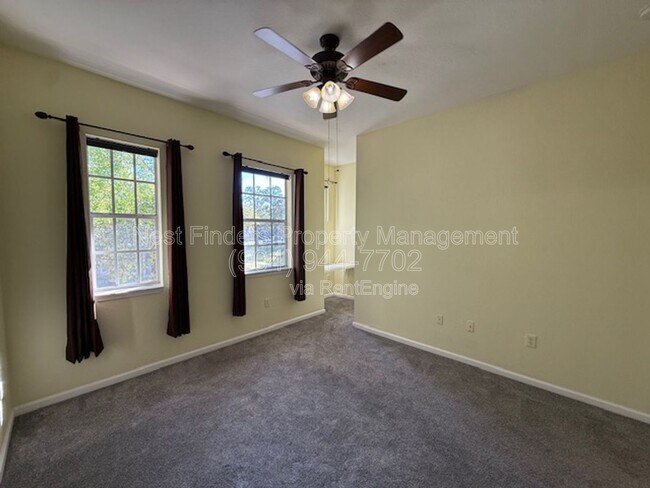 Building Photo - 10075 Gate Pkwy N