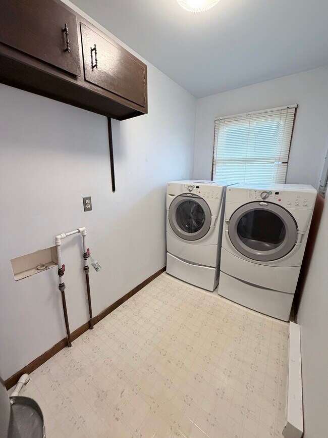 Building Photo - 1509 S Goyer Rd