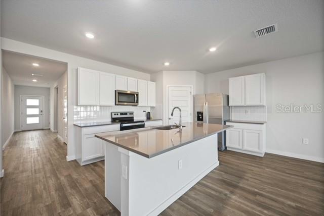 Building Photo - 3703 Hatchery Wy