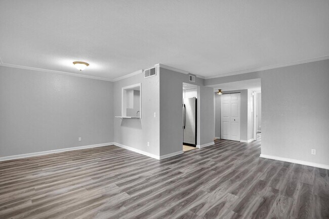 Building Photo - 3919 Bell Tower Dr