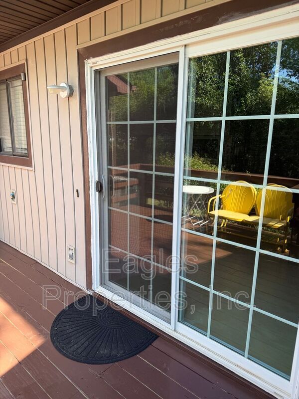 Building Photo - 1902 Harris St