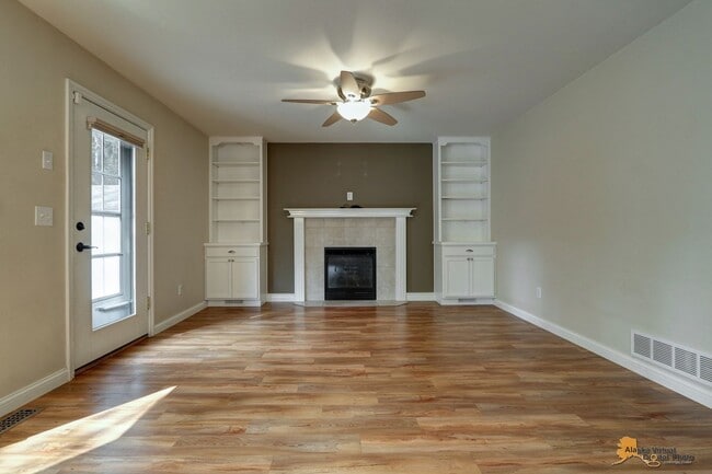 Building Photo - 12761 Rivulet Cir