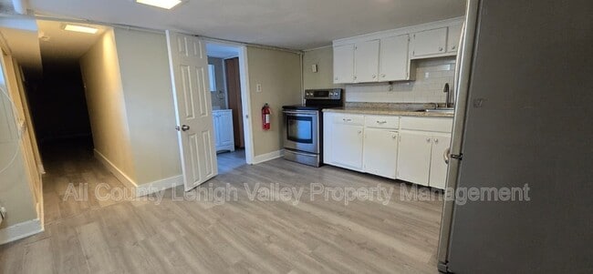 Building Photo - 1301 Washington St