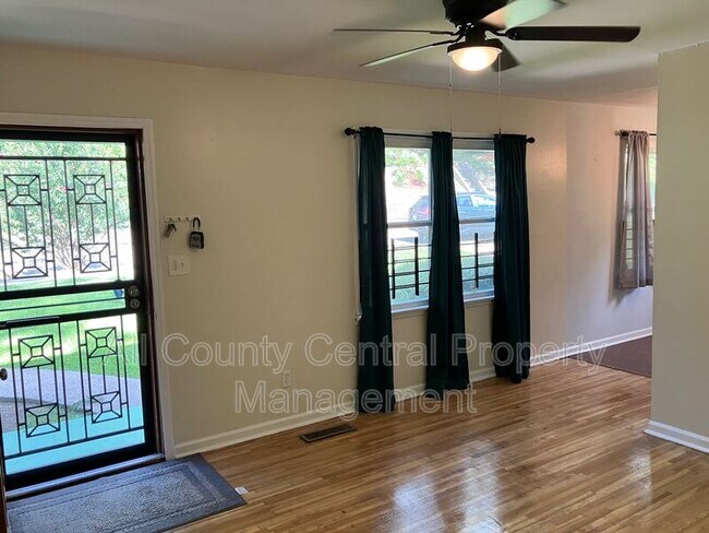 Building Photo - 1581 Druid Hill Dr