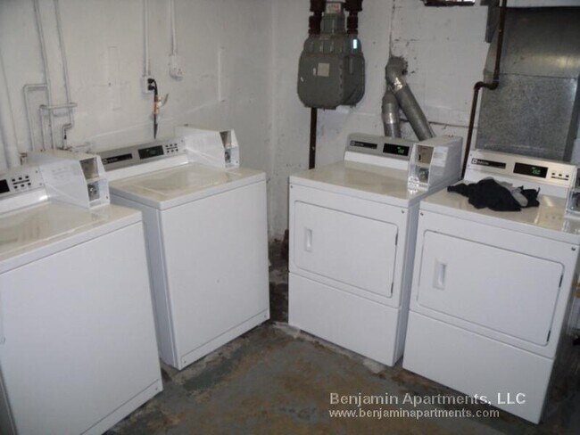 Building Photo - 226 Parker Hill Ave