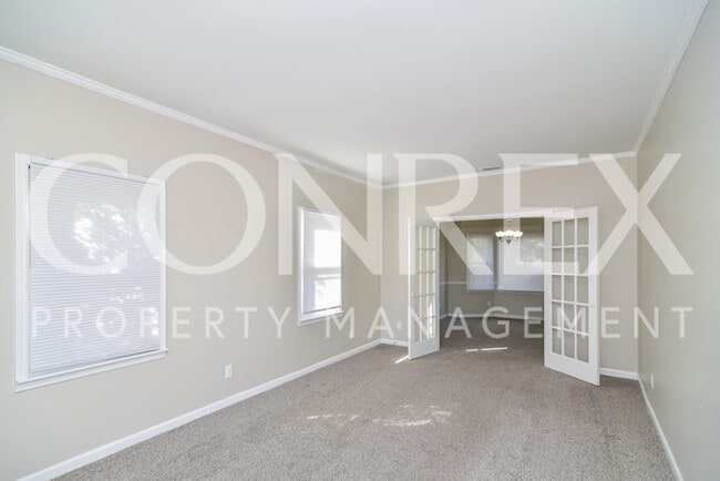 Building Photo - Beautiful Home in Point Mallard Estates