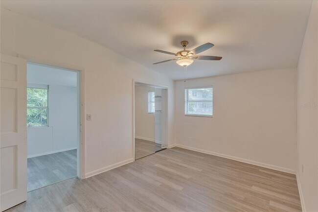 Building Photo - 2312 Belmar Dr