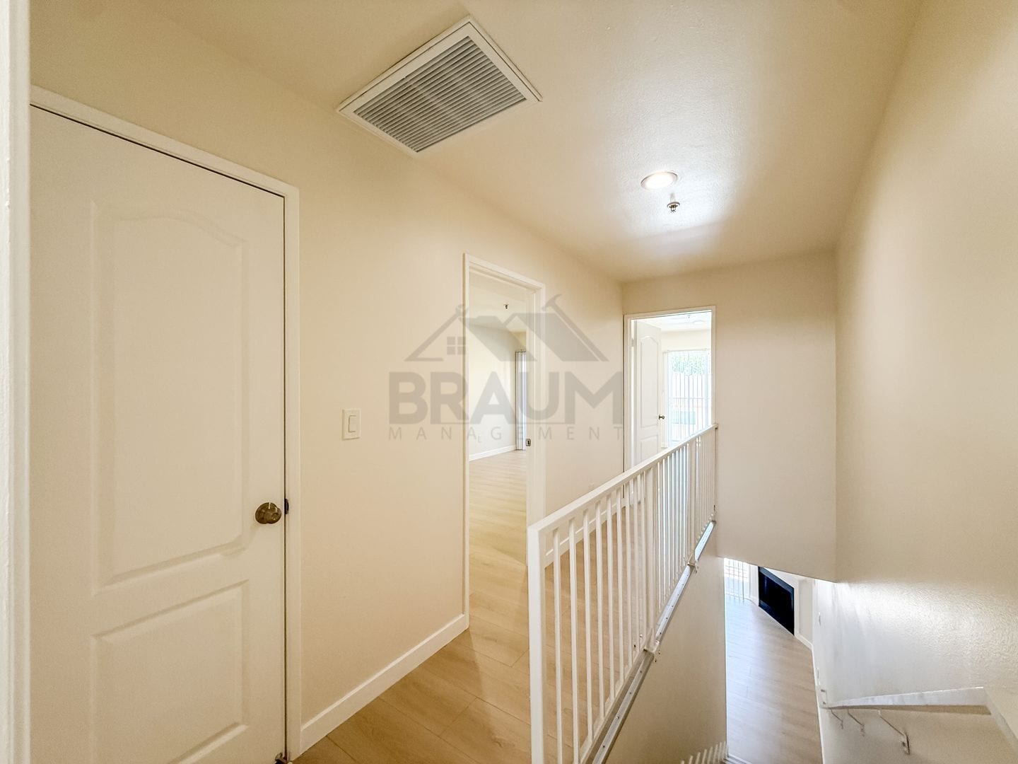 Building Photo - 7323 Winnetka Ave