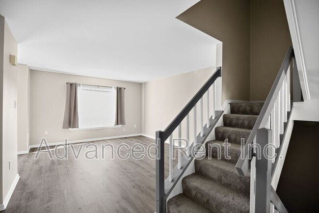 Building Photo - 339 Overlea Pl