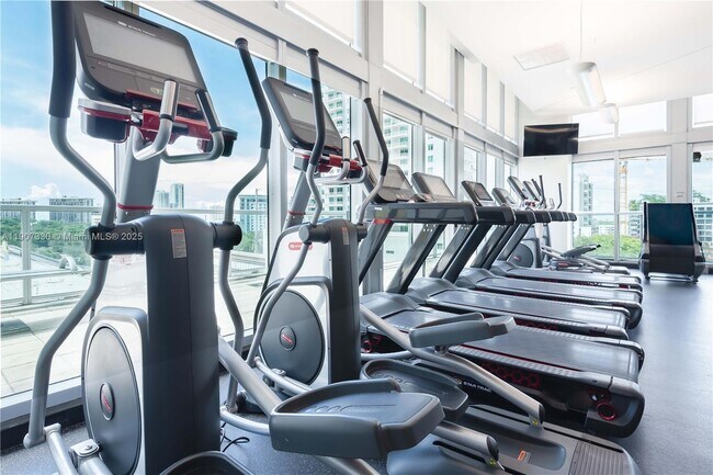 Building Photo - 79 SW 12th St