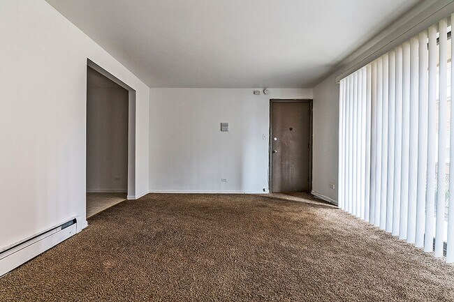 Building Photo - 14138 S School St Riverdale, IL 60827