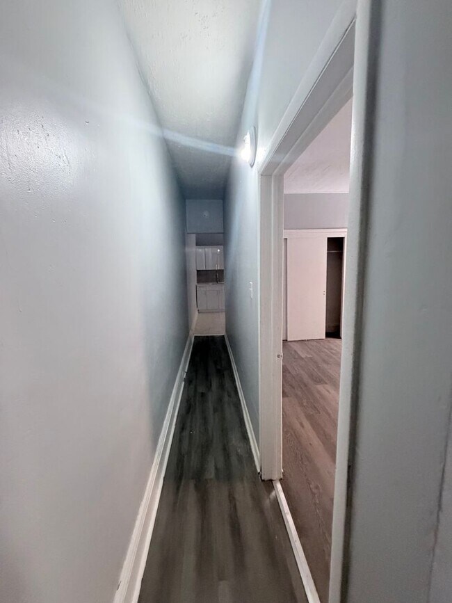 Building Photo - 10 Jarvis Pl