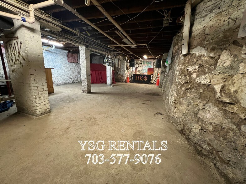 Building Photo - 9 Sunset St