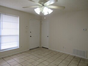 Building Photo - Nice home in Pace!