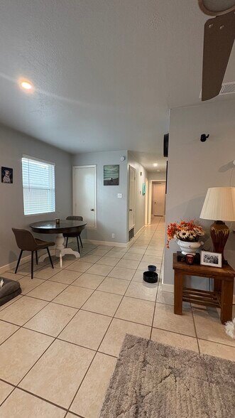 Building Photo - 6809 Blue Dawn Trl