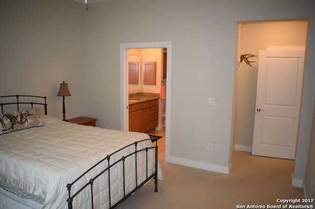 Building Photo - 7342 Oak Manor Dr