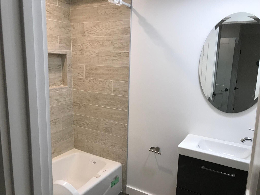 Building Photo - 40 Randolph PL NW