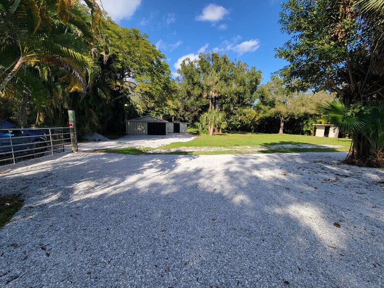 Building Photo - 6150 61st St