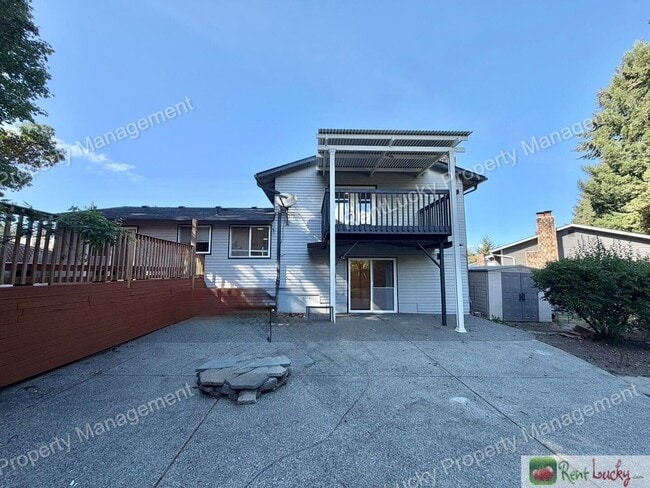 Building Photo - 4901 SW 327th Pl