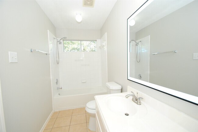 Building Photo - 1115 Oxford Mills Ln