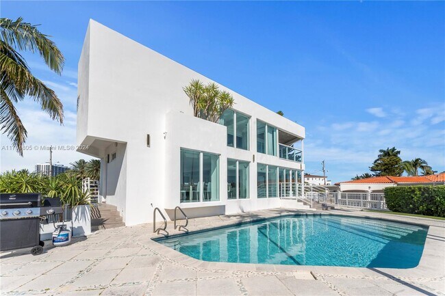 Building Photo - TREASURE ISLAND