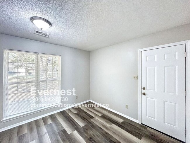 Building Photo - 6123 Kensington Cir