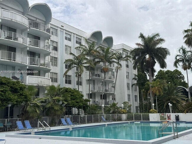 Building Photo - 484 NW 165th St