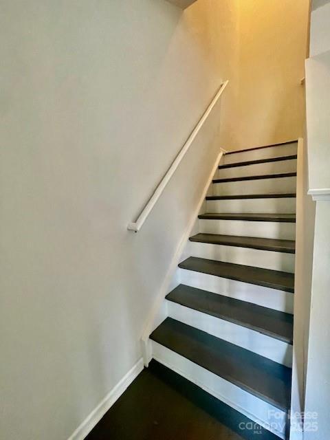 Building Photo - 108 Dogwood Vlg Trl