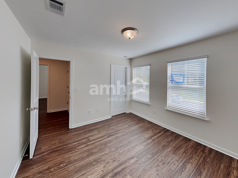 Building Photo - 166 Andrew Jackson Ct