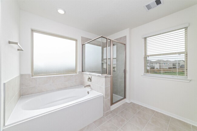 Building Photo - 7731 Coral Ky Dr