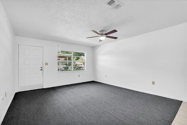 Building Photo - 5601 59th Way N