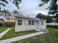 Building Photo - 2103 SW 60th Ave