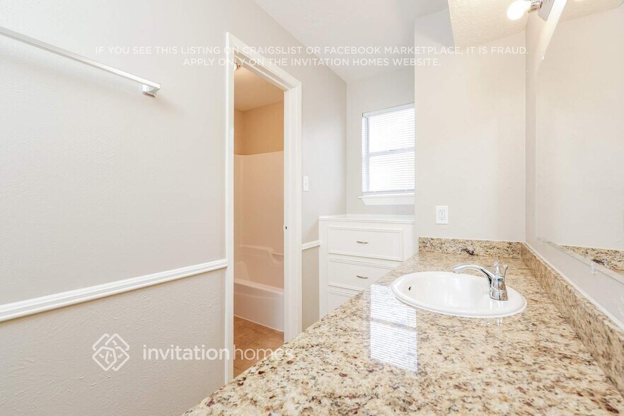 Building Photo - 24202 Spring Mill Ln