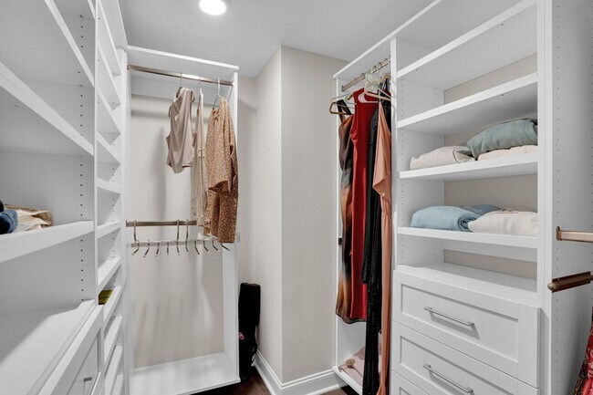 Building Photo - Bull Street District 3 Bedroom 3.5 Bath