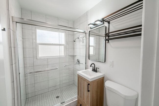 Building Photo - Brand New 2 Bed / 1 Bath Cottage w/ Private Garage & Yard! |Offering Two Weeks of Free Rent!|