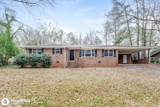 Primary Photo - 1354 Pendley Dr SW, Mableton, GA 30126