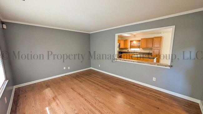 Building Photo - 2400 Lawrence Dr