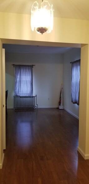 Building Photo - 4817 Aschoff Pl